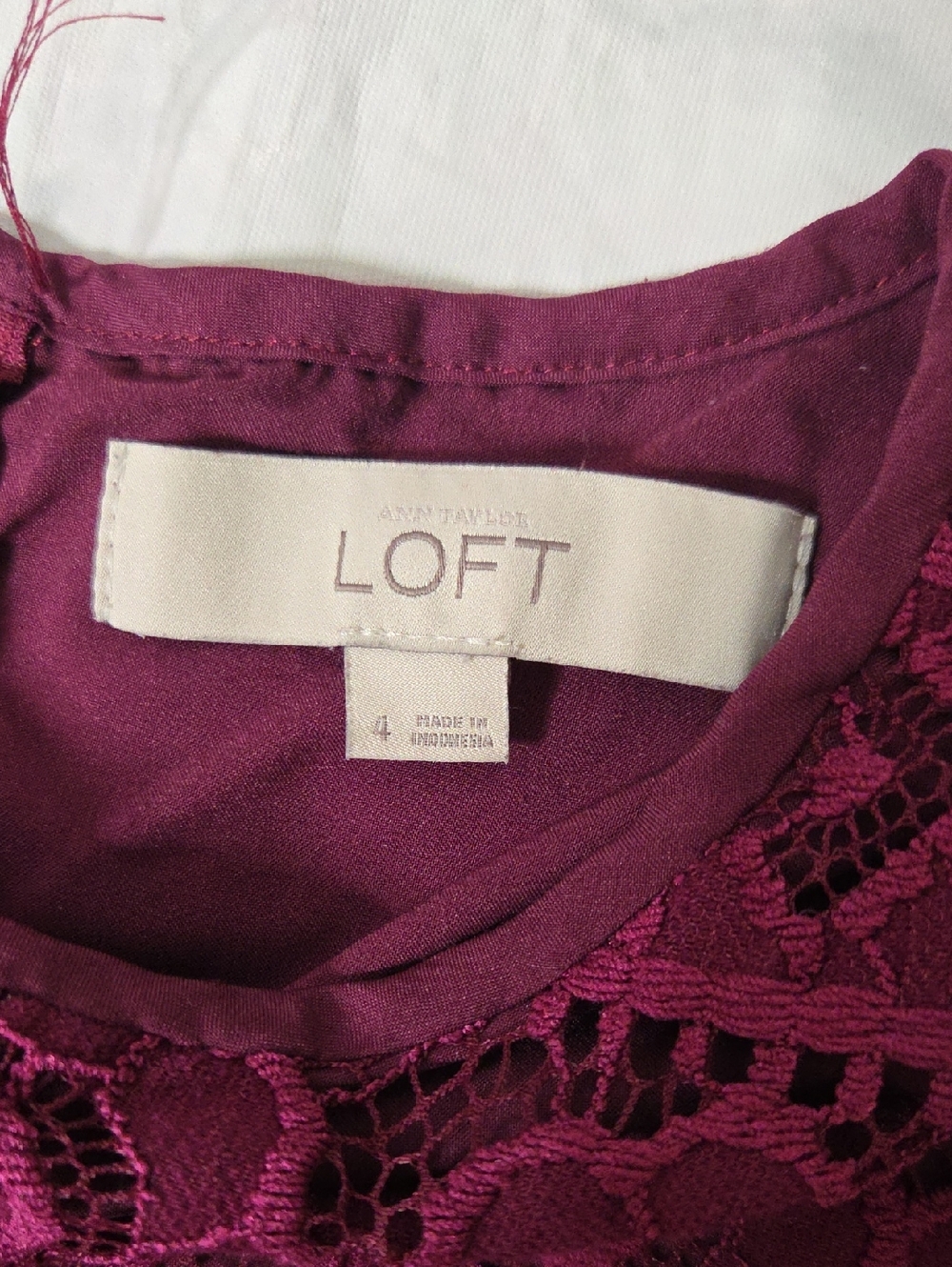 Loft Maroon Floral Lace Short-Sleeve Sheath Dress - Picture 2 of 8